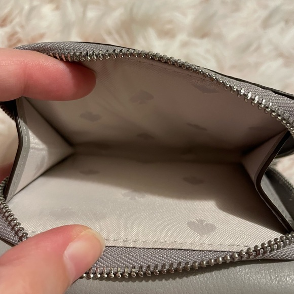 Kate Spade wallet - Picture 5 of 6